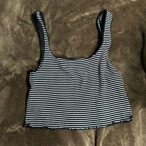 Forever 21 crop top M